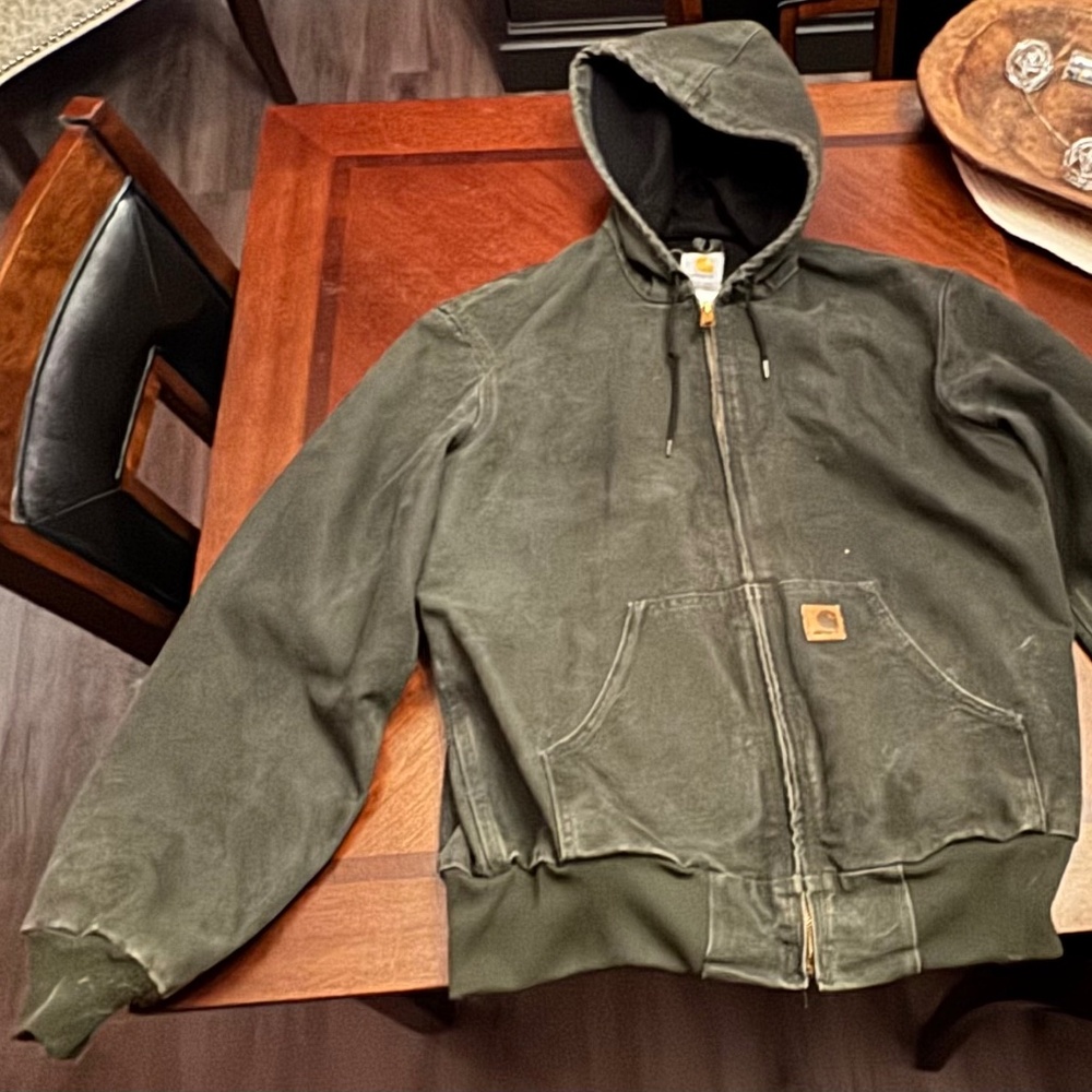Carhartt men’s medium moss green J25 jacket vintage 2010